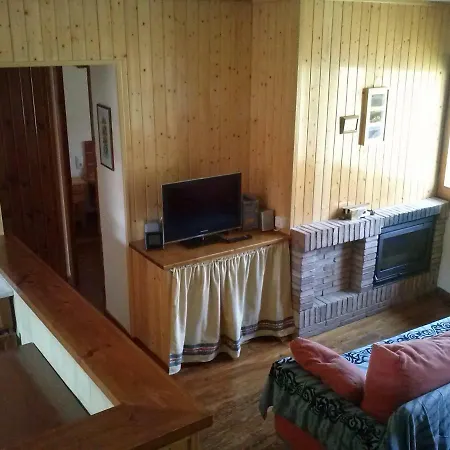 Apartament In 카스테야르 데 누그