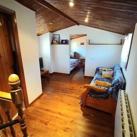 Apartament In アパート カステリャ・デ・ヌク